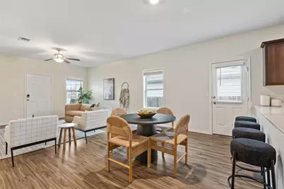 7101 Spirit Hill Road, Austin, TX 78744 - Photo 12