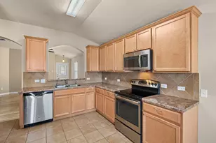 734 Wolfeton Way, New Braunfels, TX 78130 - Photo 4