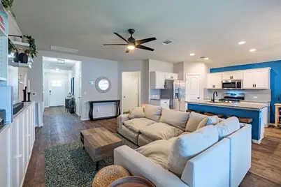 13721 Cantarra Drive, Pflugerville, TX 78660 - Photo 4