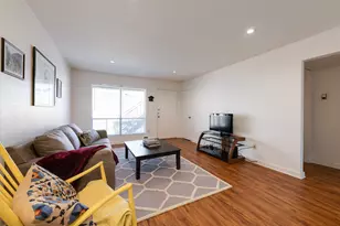 304 E 34th St, Austin, TX 78705 - Photo 4