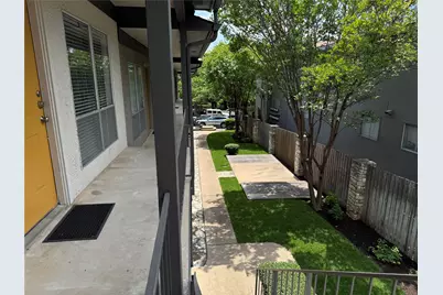 304 E 34th Street, Austin, TX 78705 - Photo 18