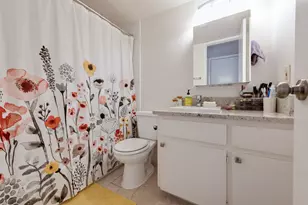 304 E 34th St, Austin, TX 78705 - Photo 12