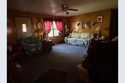 413 SW 1st Street, Waelder, TX 78959 - Photo 6