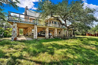 8015 Ozark Drive, San Marcos, TX 78666 - Photo 4