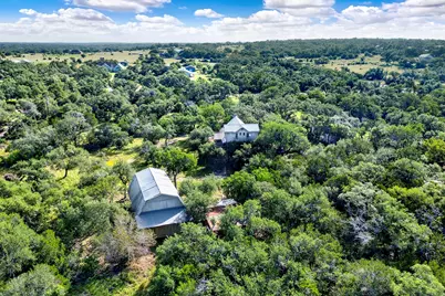 8015 Ozark Drive, San Marcos, TX 78666 - Photo 2