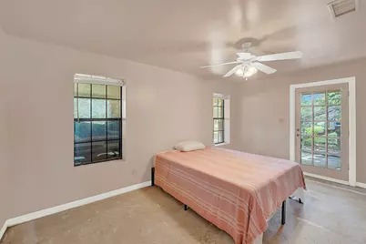 8015 Ozark Drive, San Marcos, TX 78666 - Photo 8
