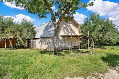 8015 Ozark Drive, San Marcos, TX 78666 - Photo 28