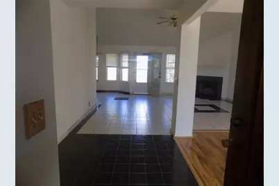 209 Crystal Knoll Boulevard, Georgetown, TX 78626 - Photo 2