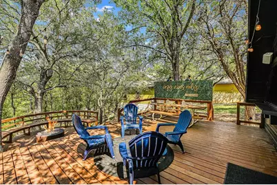25404 Cove Drive, Spicewood, TX 78669 - Photo 20