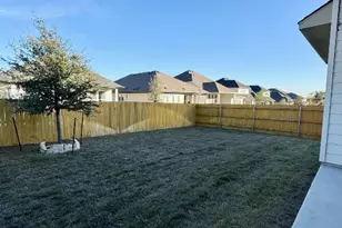 129 Cotton Tree Ter, Dripping Springs, TX 78620 - Photo 32