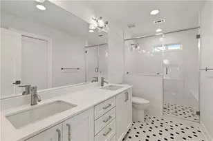 610 W 33rd St, Austin, TX 78705 - Photo 12
