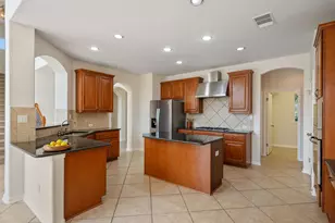 12529 Rush Creek Ln, Austin, TX 78732 - Photo 10