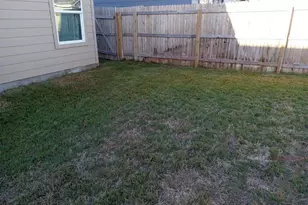 5910 Antonio Pl, Seguin, TX 78155 - Photo 14