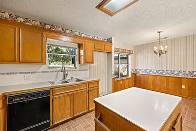 305 Hidden Oaks Lane, Liberty Hill, TX 78642 - Photo 14