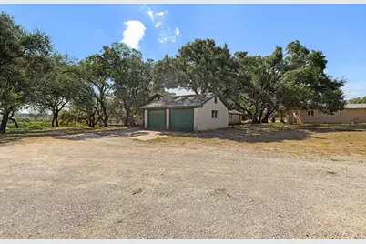 305 Hidden Oaks Lane, Liberty Hill, TX 78642 - Photo 4