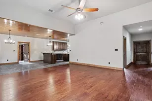 20603 Ridgeview Rd, Lago Vista, TX 78645 - Photo 8