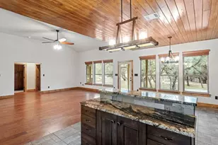 20603 Ridgeview Rd, Lago Vista, TX 78645 - Photo 12