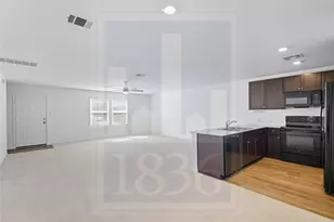 141 Texas Angel Wy, Jarrell, TX 76537 - Photo 4