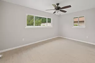 1703 New York Ave, Austin, TX 78702 - Photo 20