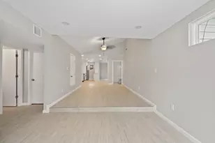 1703 New York Ave, Austin, TX 78702 - Photo 26
