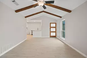 1703 New York Ave, Austin, TX 78702 - Photo 8