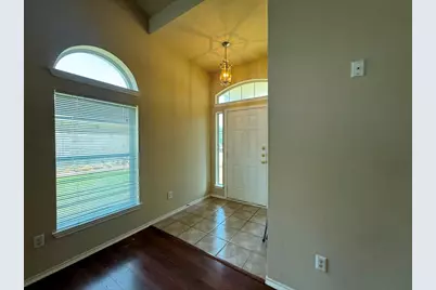 1005 Gentry Drive, Leander, TX 78641 - Photo 2