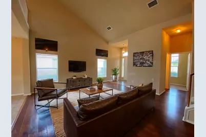 1005 Gentry Drive, Leander, TX 78641 - Photo 4