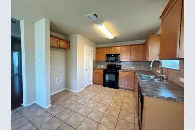 1005 Gentry Drive, Leander, TX 78641 - Photo 10