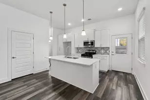 6813 Suena Dr, Austin, TX 78741 - Photo 10