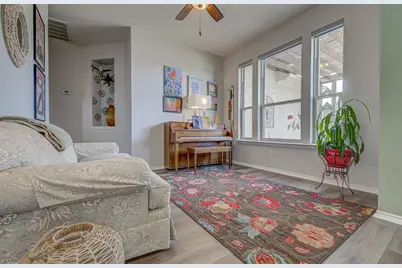 208 Kettleman Lane N, Austin, TX 78717 - Photo 4