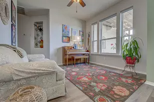 208 Kettleman Ln N, Austin, TX 78717 - Photo 4
