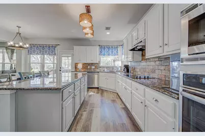 208 Kettleman Lane N, Austin, TX 78717 - Photo 14