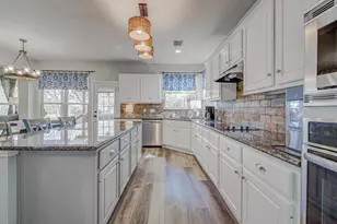 208 Kettleman Ln N, Austin, TX 78717 - Photo 14