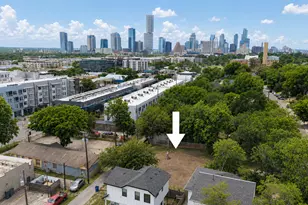 2017 E 8th St, Austin, TX 78702 - Photo 4