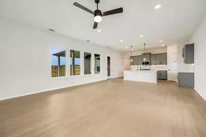 8601 Dongan Drive, Austin, TX 78744 - Photo 10