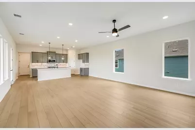 8601 Dongan Drive, Austin, TX 78744 - Photo 8