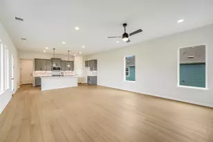 8601 Dongan Dr, Austin, TX 78744 - Photo 8