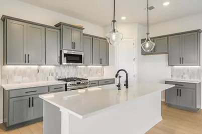 8601 Dongan Drive, Austin, TX 78744 - Photo 4