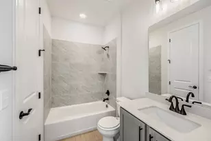 8601 Dongan Dr, Austin, TX 78744 - Photo 22