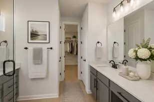8601 Dongan Dr, Austin, TX 78744 - Photo 14