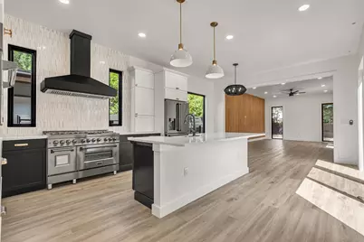 6905 Daugherty Street, Austin, TX 78757 - Photo 10