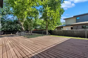 6905 Daugherty St, Austin, TX 78757 - Photo 36