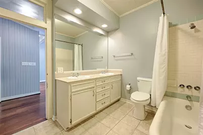 350 N Madison Street, La Grange, TX 78945 - Photo 32