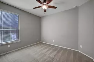 201 Phillips Dr, Kyle, TX 78640 - Photo 12