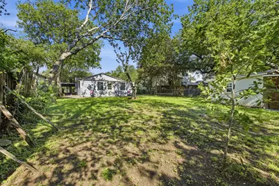 1313 Perez Street, Austin, TX 78721 - Photo 6