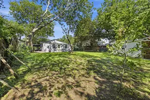 1313 Perez St, Austin, TX 78721 - Photo 6