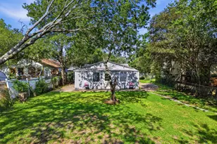 1313 Perez St, Austin, TX 78721 - Photo 16