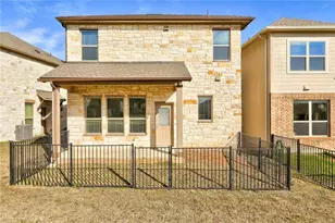 2105 Town Centre Dr, Round Rock, TX 78664 - Photo 18
