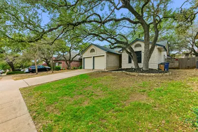 723 Shade Tree Drive, Austin, TX 78748 - Photo 2