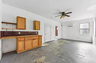 2003 E 9th St, Austin, TX 78702 - Photo 12